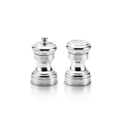 Tiffany & Co. Capstan salt and pepper shakers in sterling silver. | ^ The Couple|Wedding Gifts
