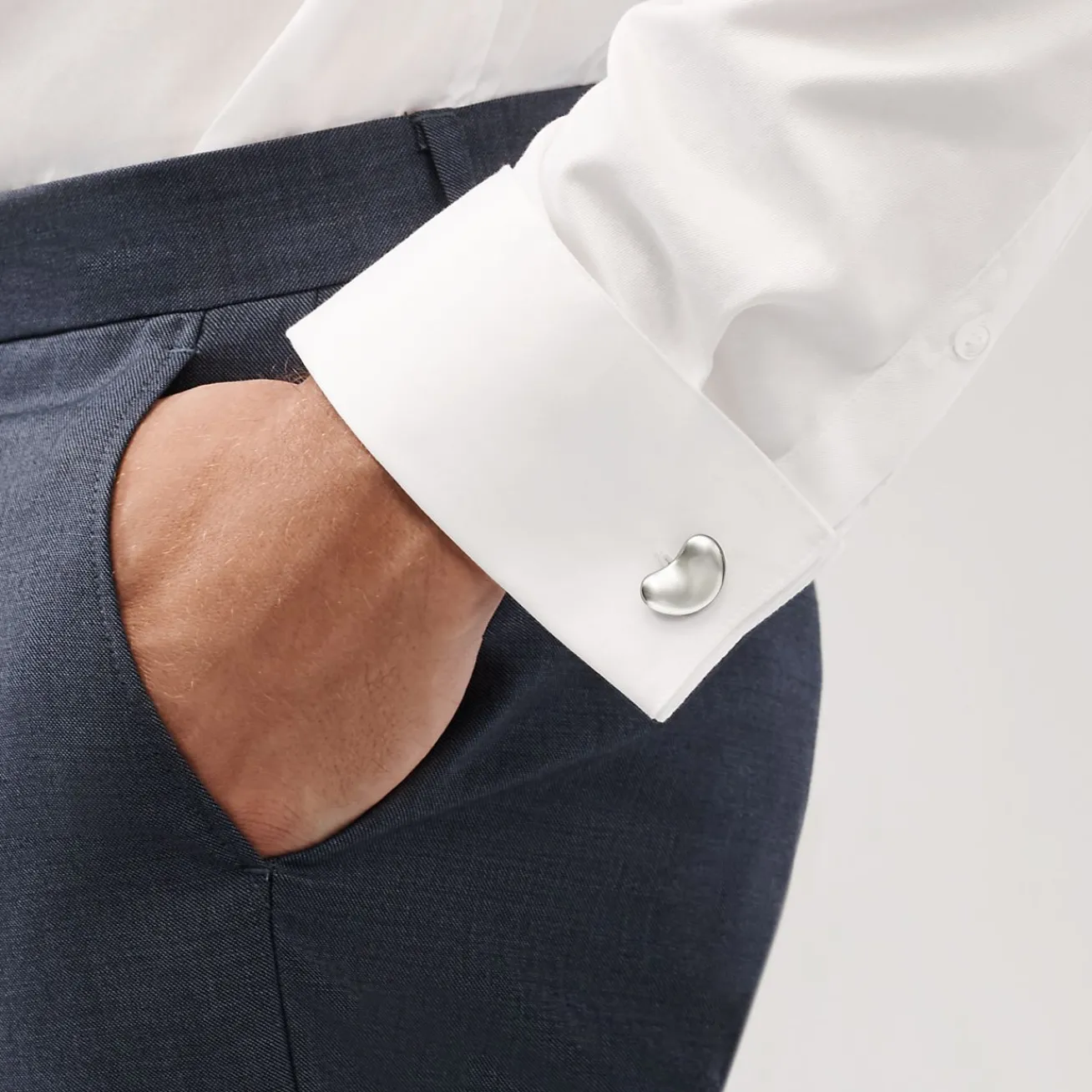Tiffany & Co. Elsa Peretti® Bean® design Cuff Links in Sterling Silver, 18 mm | ^ Elsa Peretti®|Him