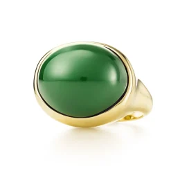 Tiffany & Co. Elsa Peretti® Cabochon ring in 18k gold with green jade, 19 mm wide. | ^ Rings|Gold Jewelry