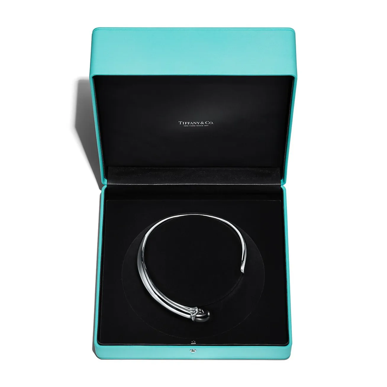 Tiffany & Co. Elsa Peretti® Claw necklace in sterling silver with black jade, small. | ^ Necklaces & Pendants|Sterling Silver Jewelry