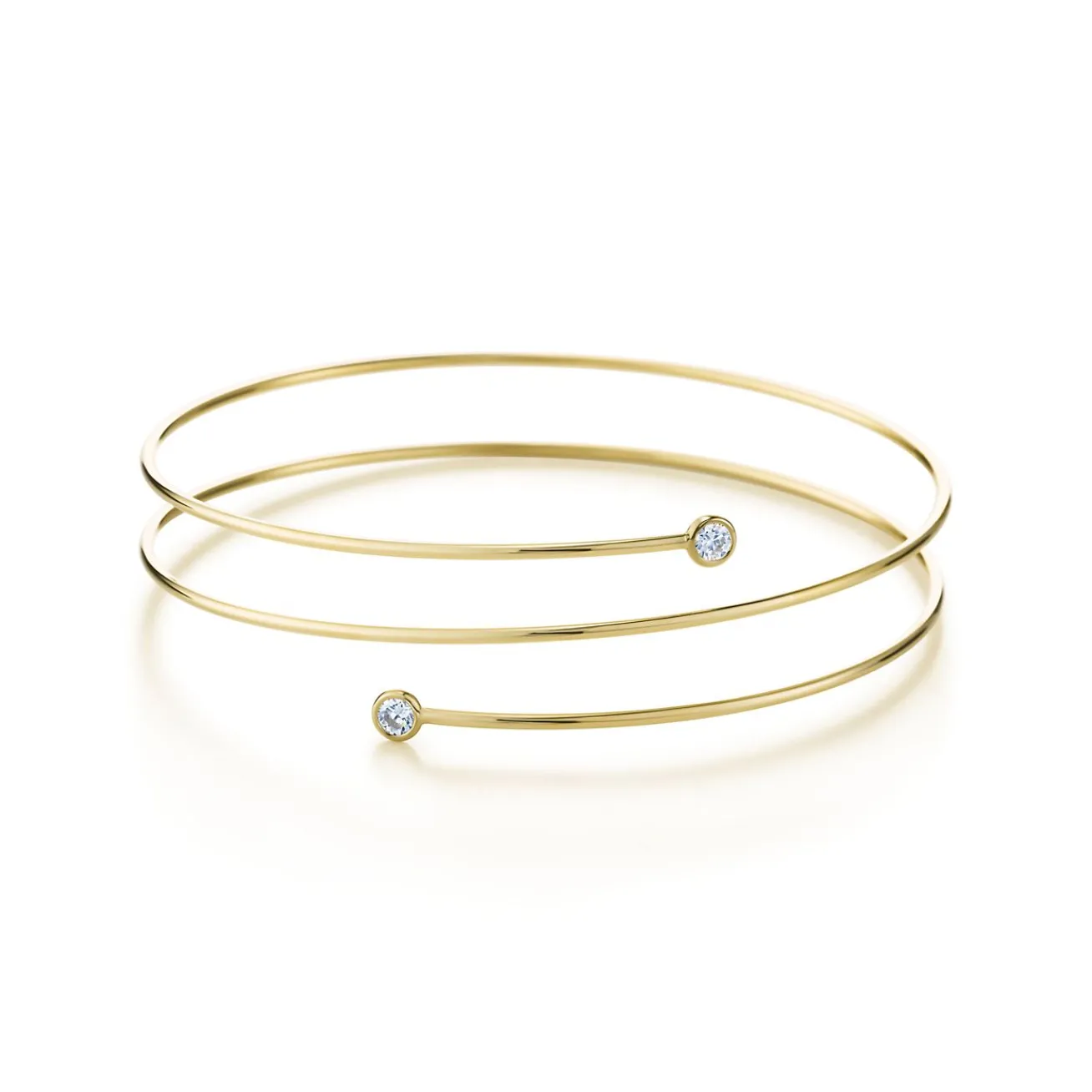 Tiffany & Co. Elsa Peretti® Diamond Hoop bracelet in 18k gold with diamonds, small. | ^ Bracelets|Dainty Jewelry