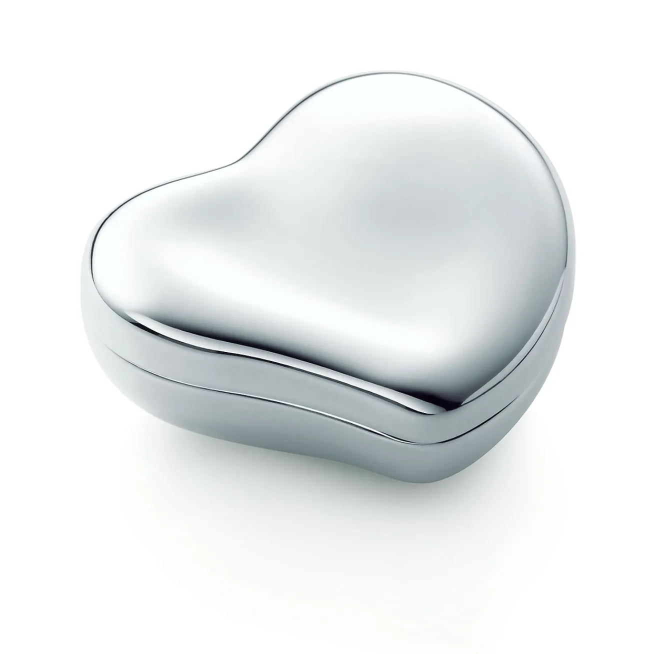 Tiffany & Co. Elsa Peretti® heart box in sterling silver, small. | ^ The Home|Housewarming Gifts