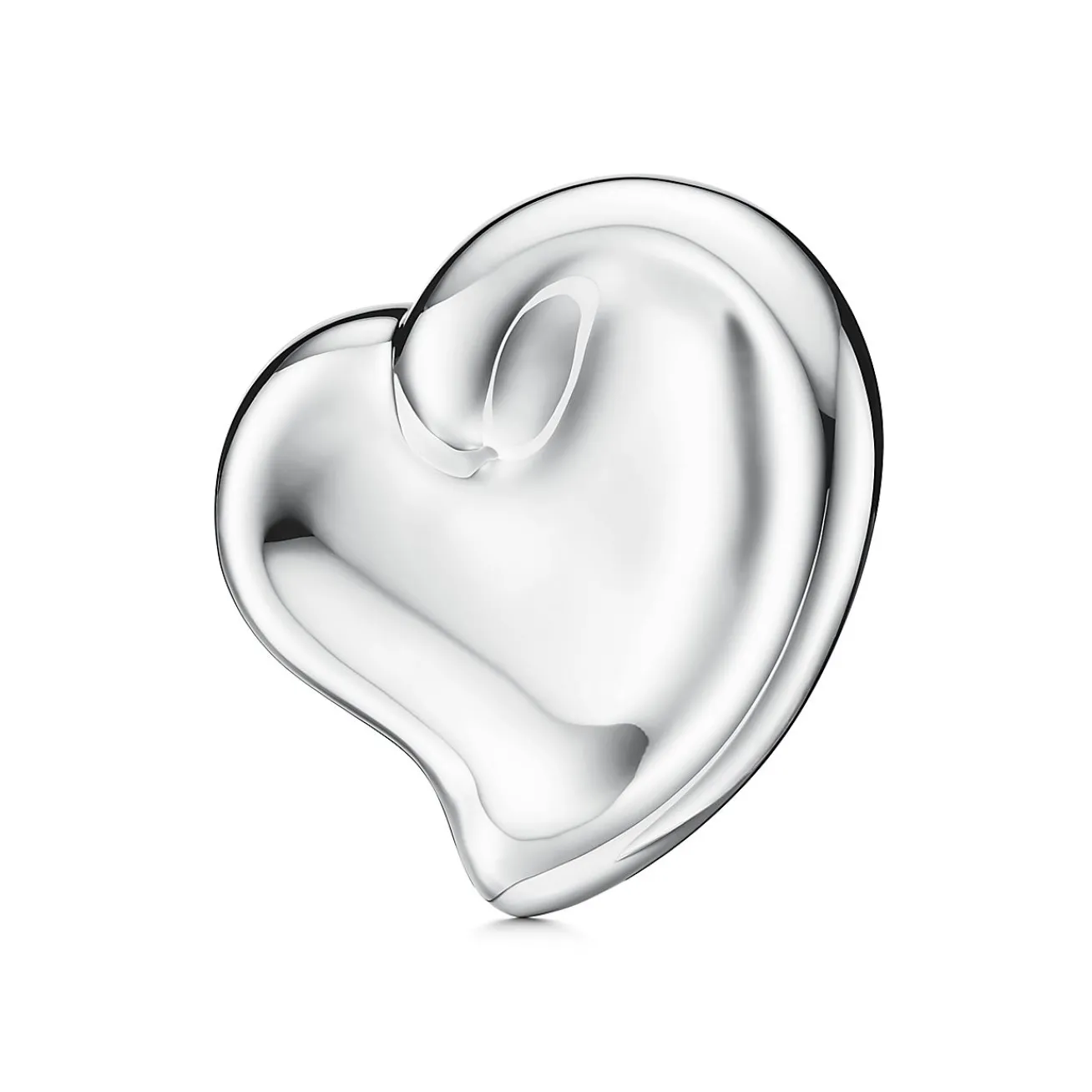 Tiffany & Co. Elsa Peretti® Heart dish in sterling silver. | ^ Elsa Peretti®|Decor