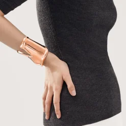 Tiffany & Co. Elsa Peretti® large Bone cuff in 18k rose gold, 95 mm wide. | ^ Bracelets|Rose Gold Jewelry