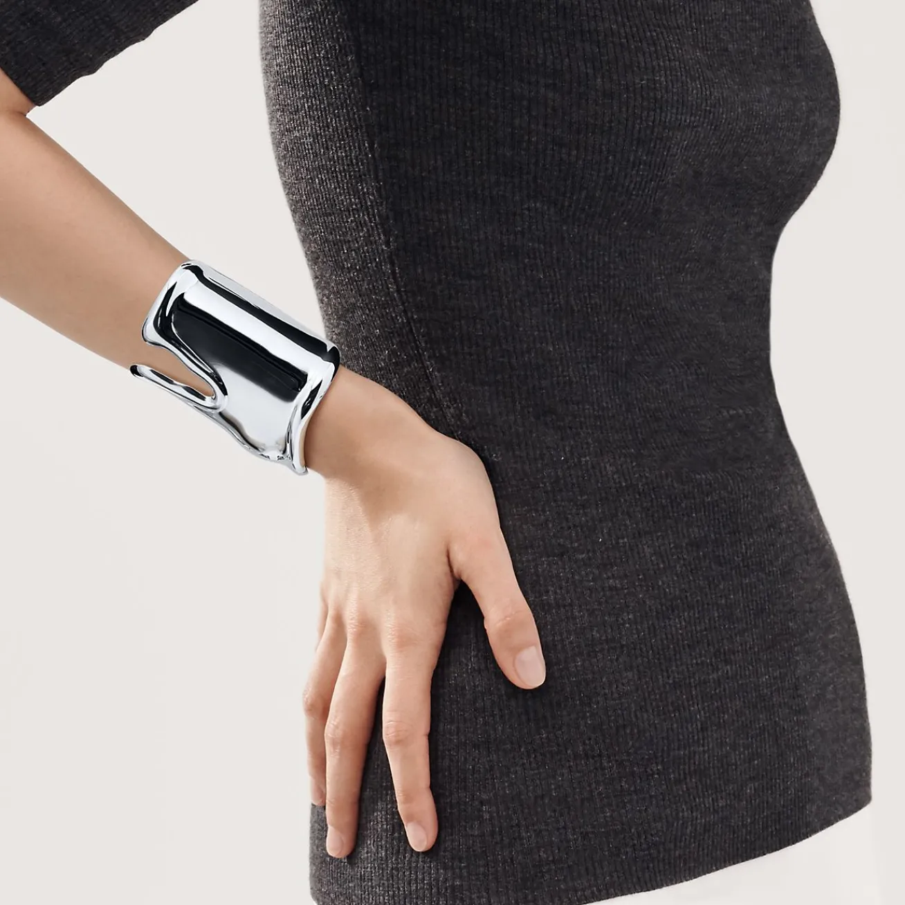 Tiffany & Co. Elsa Peretti® large Bone cuff in sterling silver, 95 mm wide. | ^ Bracelets|Bold Silver Jewelry