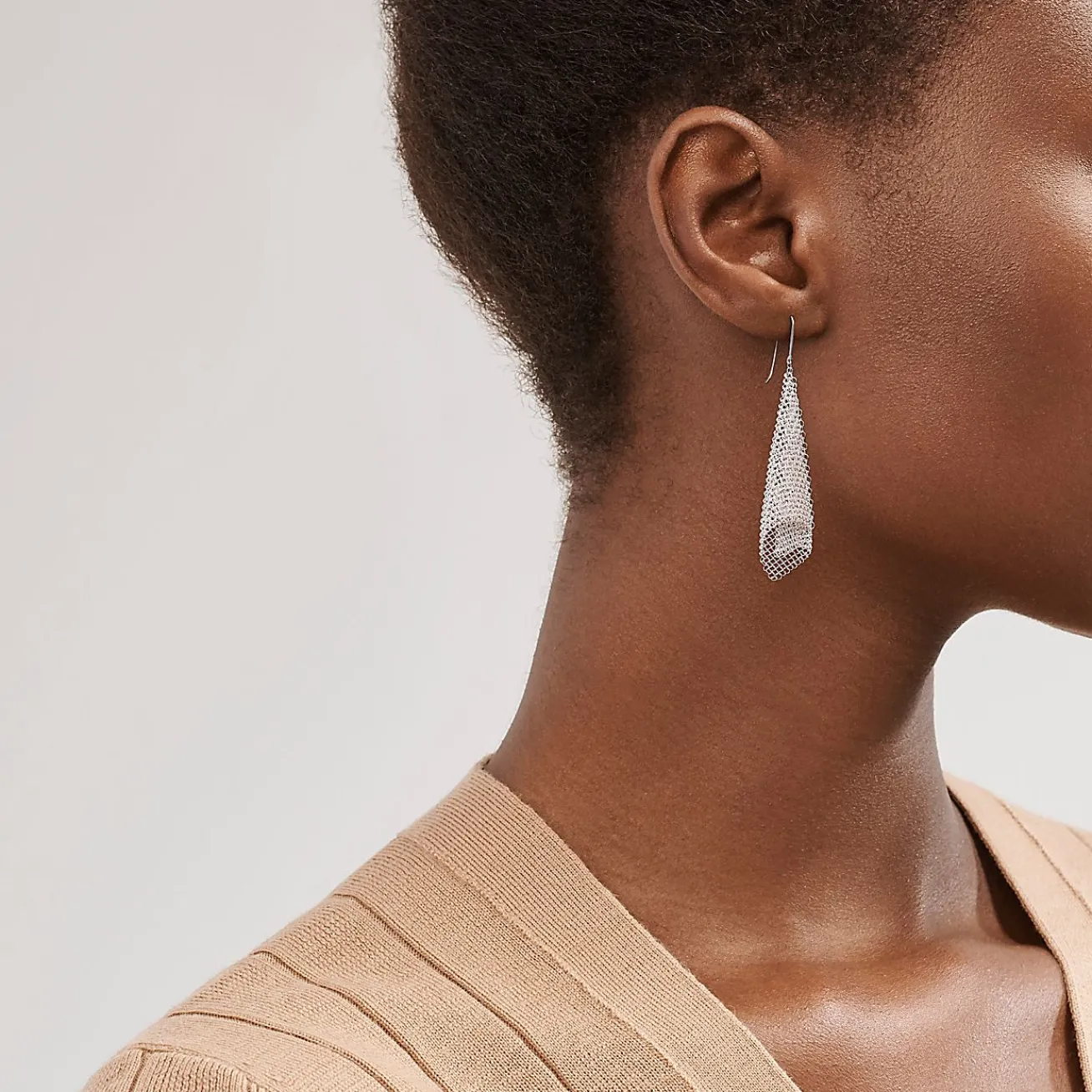 Tiffany & Co. Elsa Peretti® Mesh scarf earrings in sterling silver, small. | ^ Earrings|Bold Silver Jewelry