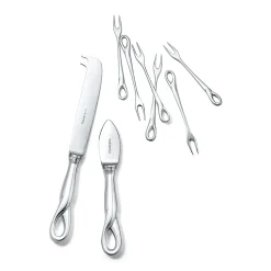Tiffany & Co. Elsa Peretti® Padova™ parmesan cheese knife in sterling silver. | ^ Tableware|Flatware & Trays