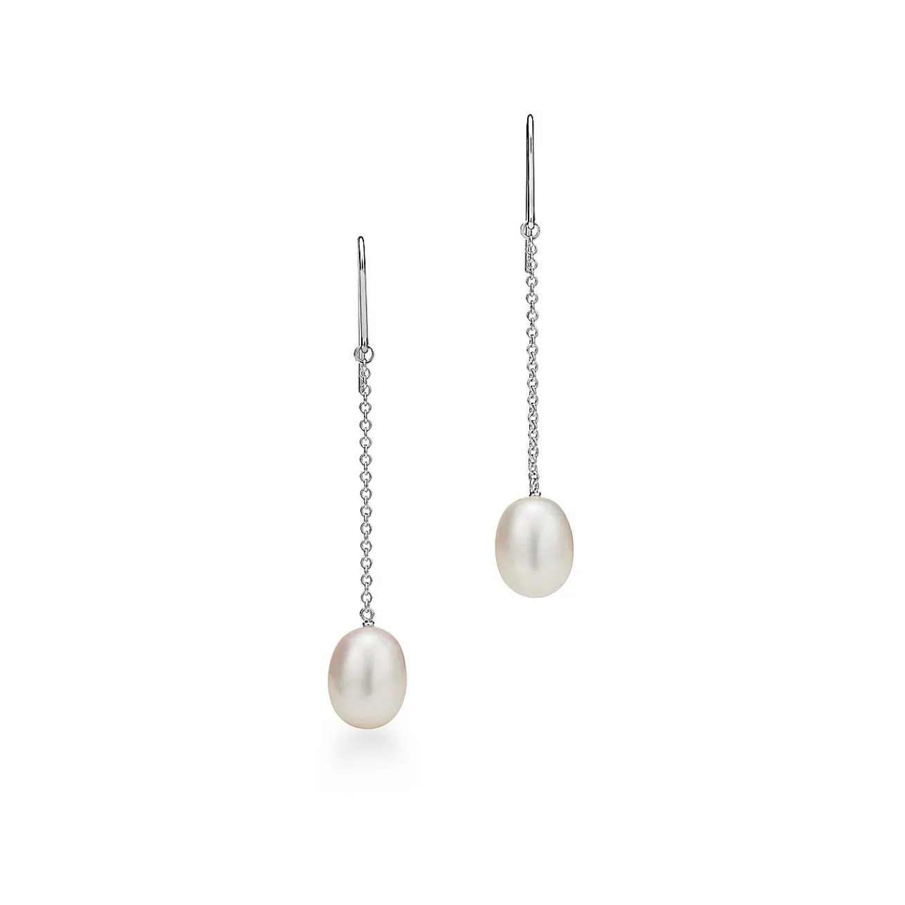 Tiffany & Co. Elsa Peretti® Pearls by the Yard™ chain earrings in sterling silver. | ^ Earrings|Sterling Silver Jewelry