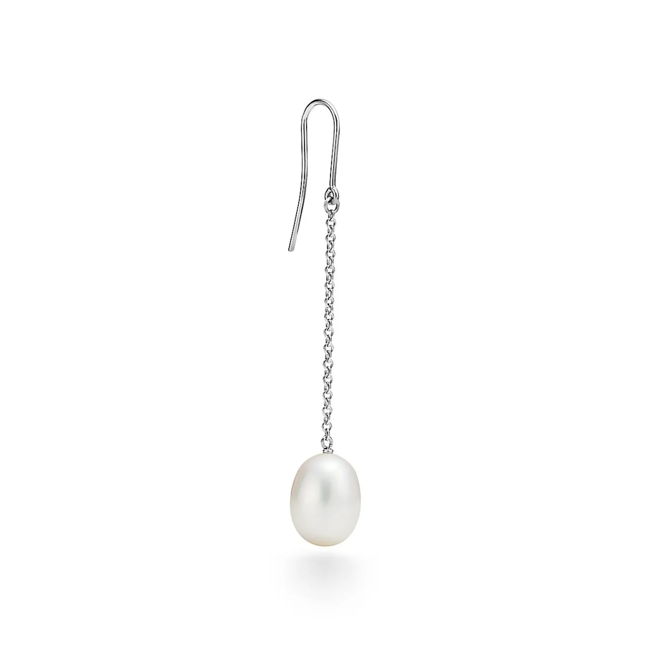 Tiffany & Co. Elsa Peretti® Pearls by the Yard™ chain earrings in sterling silver. | ^ Earrings|Sterling Silver Jewelry