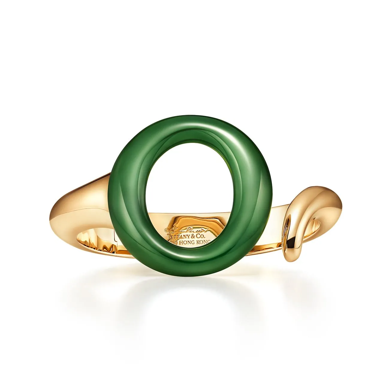 Tiffany & Co. Elsa Peretti® Sevillana™ cuff in 18k gold with green jade. | ^ Bracelets|Gold Jewelry