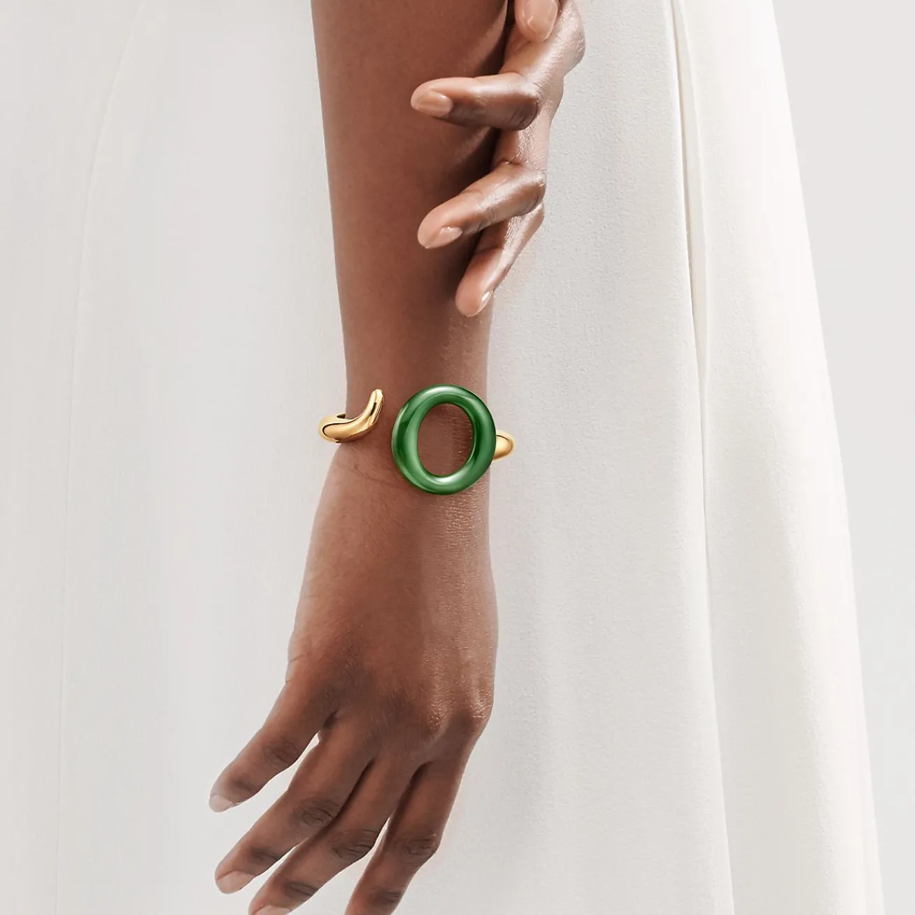 Tiffany & Co. Elsa Peretti® Sevillana™ cuff in 18k gold with green jade. | ^ Bracelets|Gold Jewelry