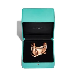 Tiffany & Co. Elsa Peretti® small Bone cuff in 18k rose gold, 43 mm wide. | ^ Bracelets|Rose Gold Jewelry