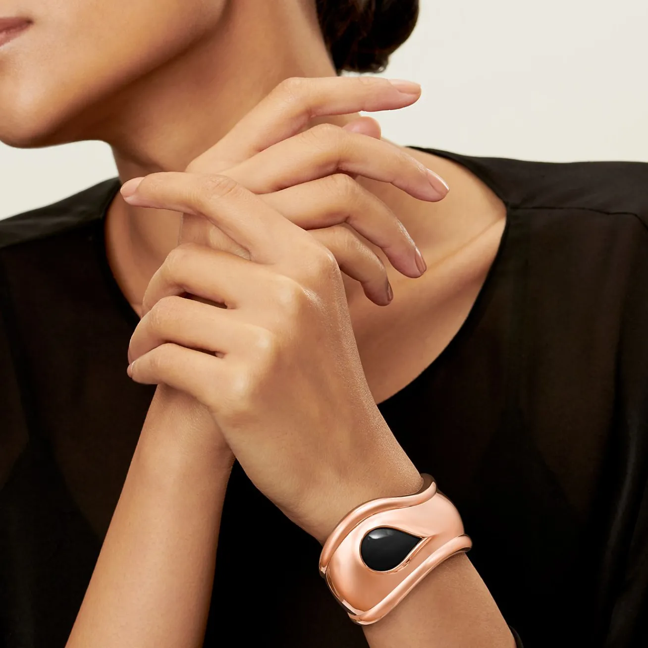 Tiffany & Co. Elsa Peretti® Small Bone Cuff in Rose Gold with Black Jade, 43 mm Wide | ^ Bracelets|Rose Gold Jewelry