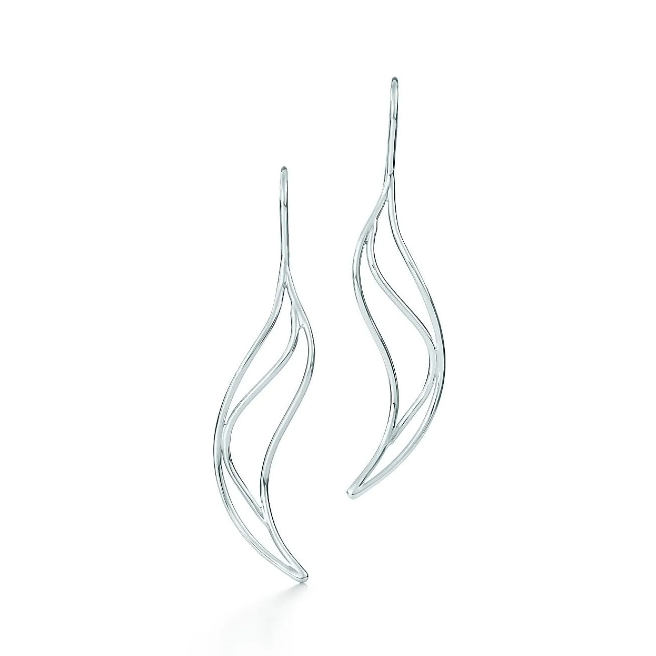 Tiffany & Co. Elsa Peretti® Wave earrings in sterling silver, small. | ^ Earrings|Sterling Silver Jewelry