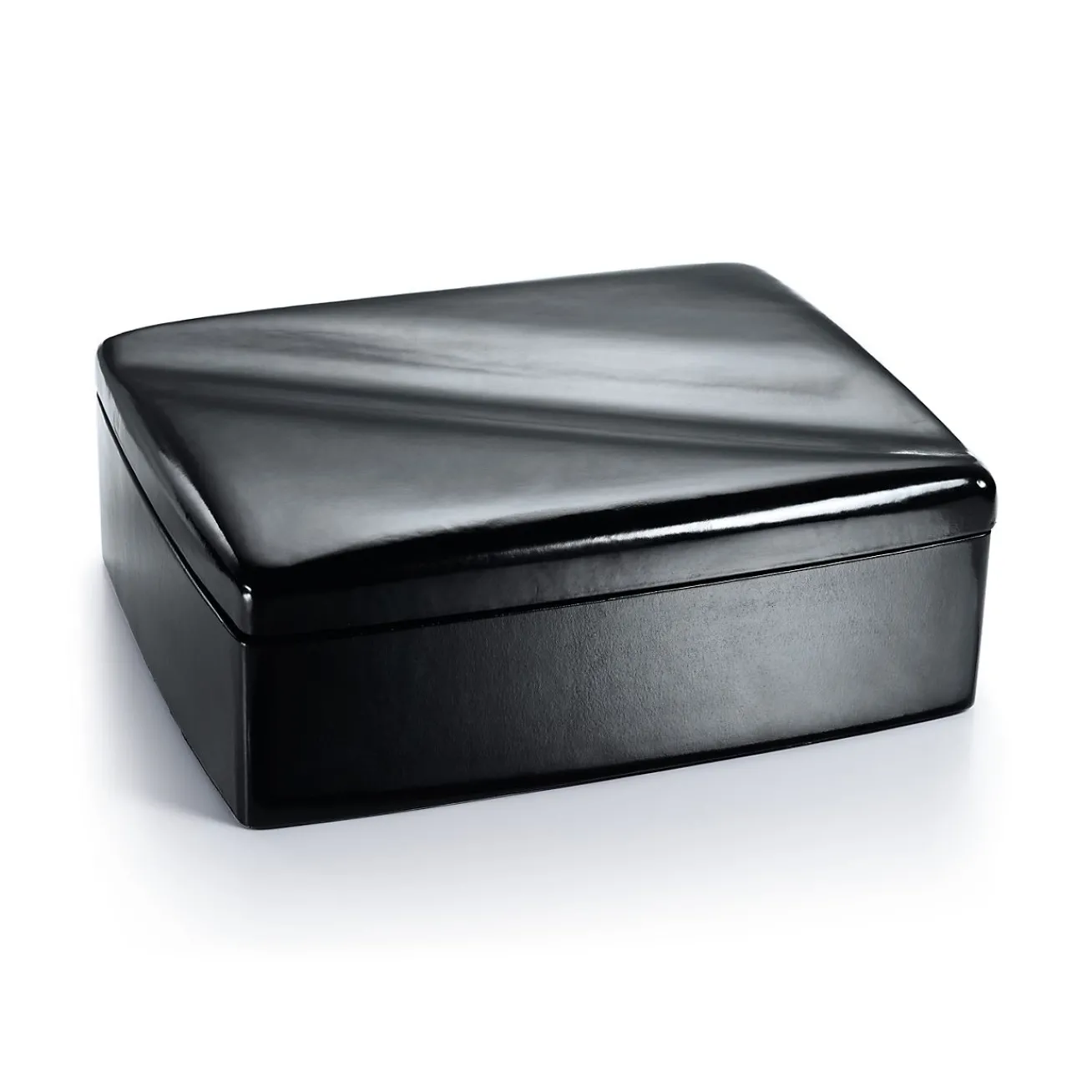 Tiffany & Co. Elsa Peretti® Wave jewelry box in black leather. | ^ Decor|Elsa Peretti Home