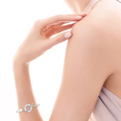Tiffany & Co. Freshwater pearl toggle bracelet in sterling silver. | ^ Bracelets|Sterling Silver Jewelry