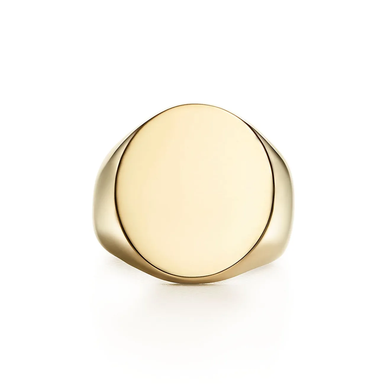 Tiffany & Co. Oval signet ring in 18k gold. | ^ Rings|Men's Jewelry