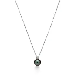 Tiffany & Co. Pendant in 18k white gold with Tahitian pearls and diamonds. | ^ Necklaces & Pendants|Pearl Jewelry
