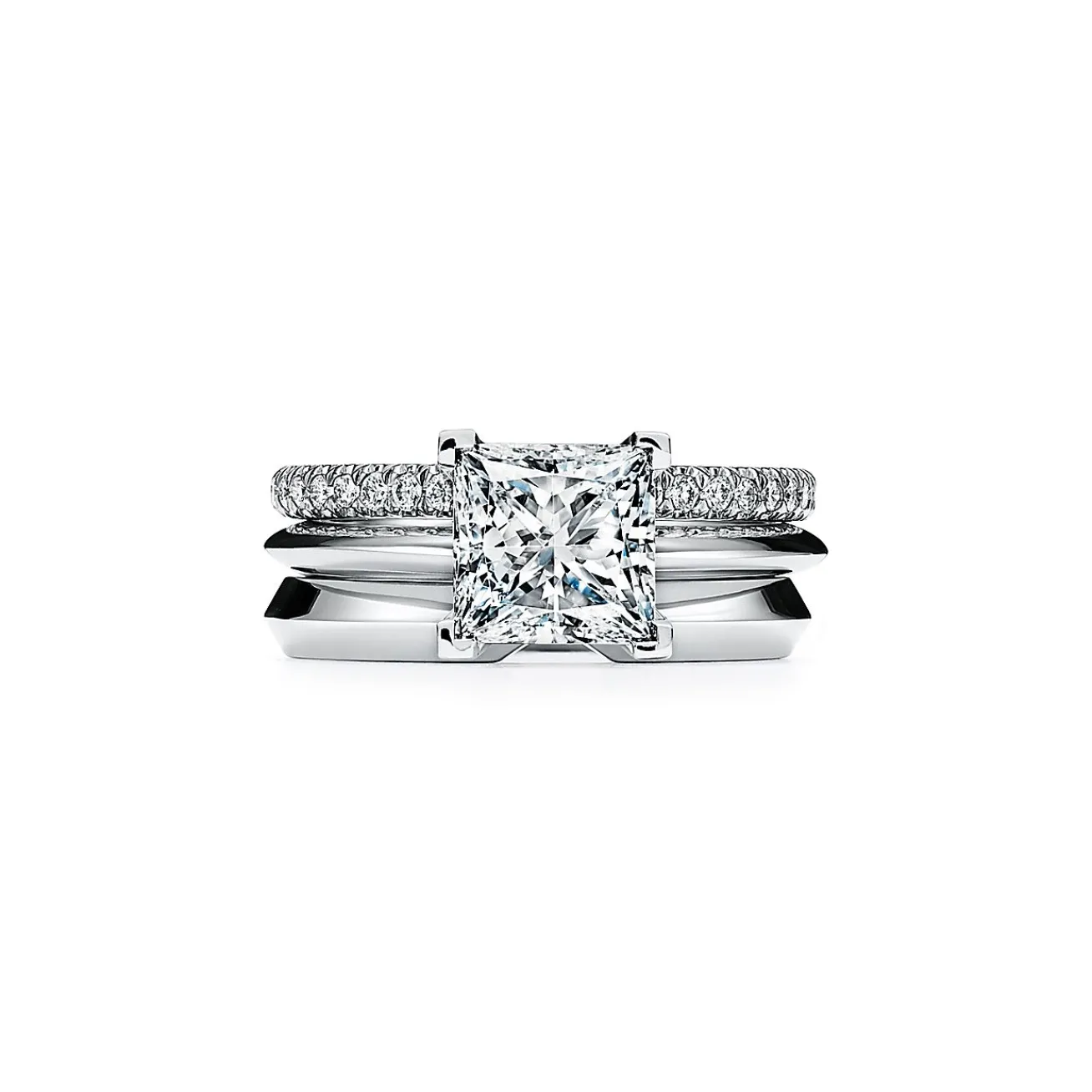 Tiffany & Co. Princess-cut diamond engagement ring in platinum: a classic. | ^ Engagement Rings