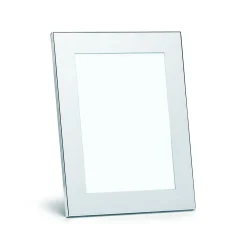 Tiffany & Co. Rectangular frame in sterling silver. | ^ Decor|Stationery, Games & Unique Objects