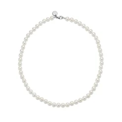 Tiffany & Co. Tiffany Essential Pearls necklace of Akoya pearls with an 18k white gold clasp. | ^ Necklaces & Pendants|Pearl Jewelry