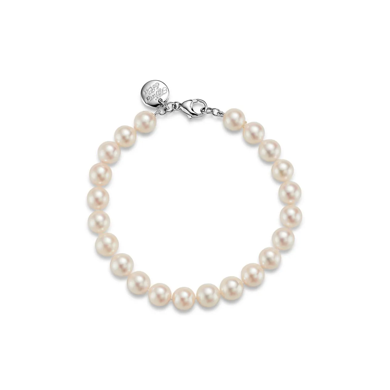 Tiffany & Co. Tiffany Essential Pearls bracelet of Akoya pearls with an 18k white gold clasp. | ^ Bracelets|Gold Jewelry