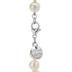 Tiffany & Co. Tiffany Essential Pearls bracelet of Akoya pearls with an 18k white gold clasp. | ^ Bracelets|Gold Jewelry