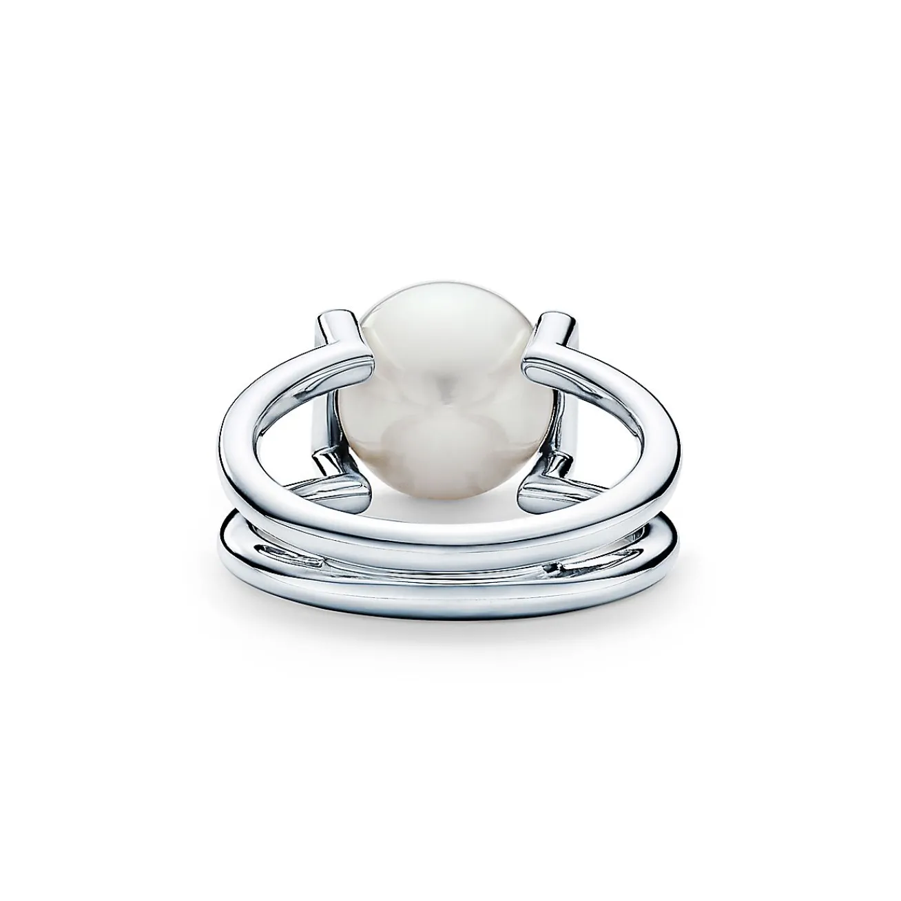 Tiffany & Co. Tiffany HardWear freshwater pearl ring in sterling silver. | ^ Rings|Gifts for Her