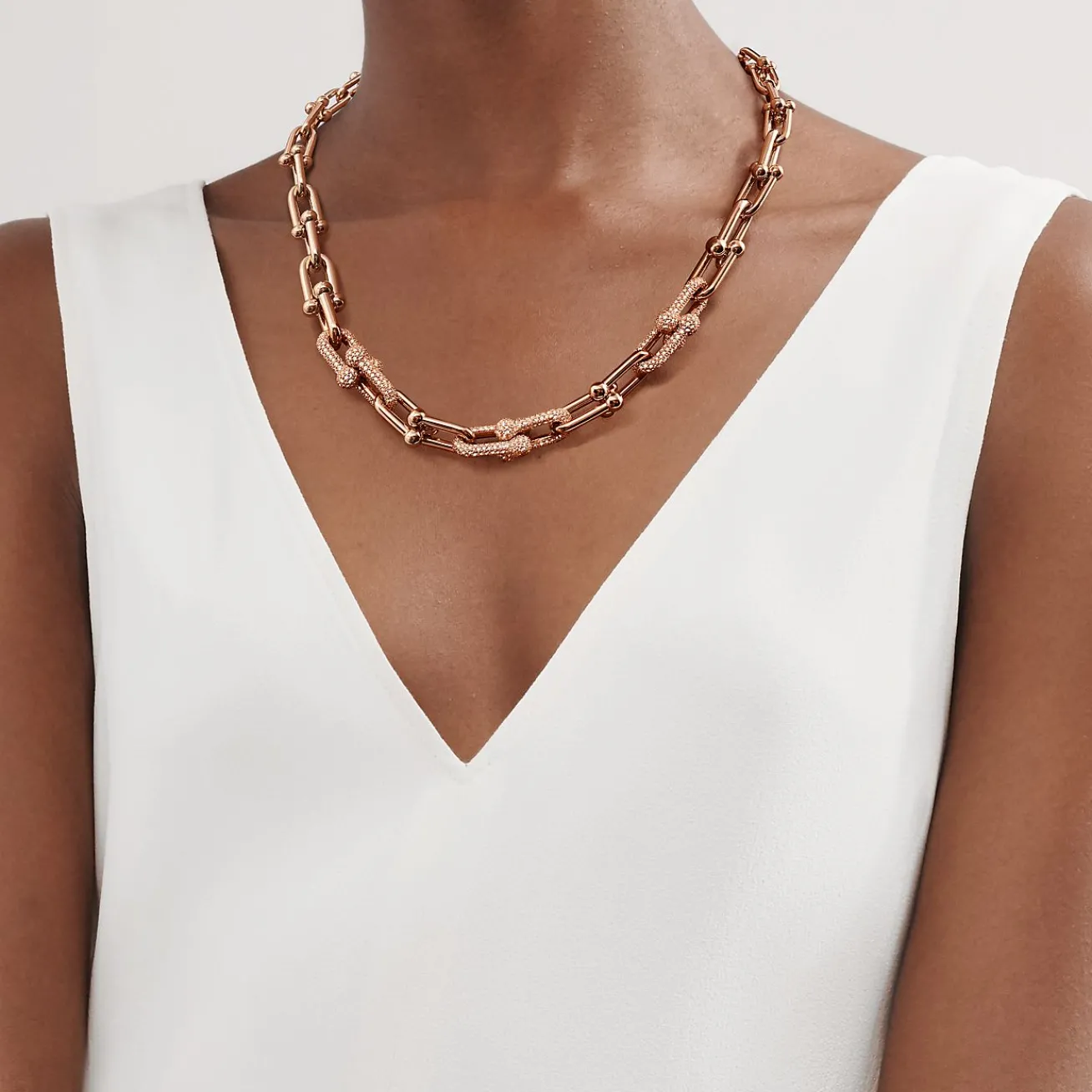 Tiffany & Co. Tiffany HardWear graduated link necklace in 18k rose gold with pavé diamonds. | ^ Necklaces & Pendants|Rose Gold Jewelry