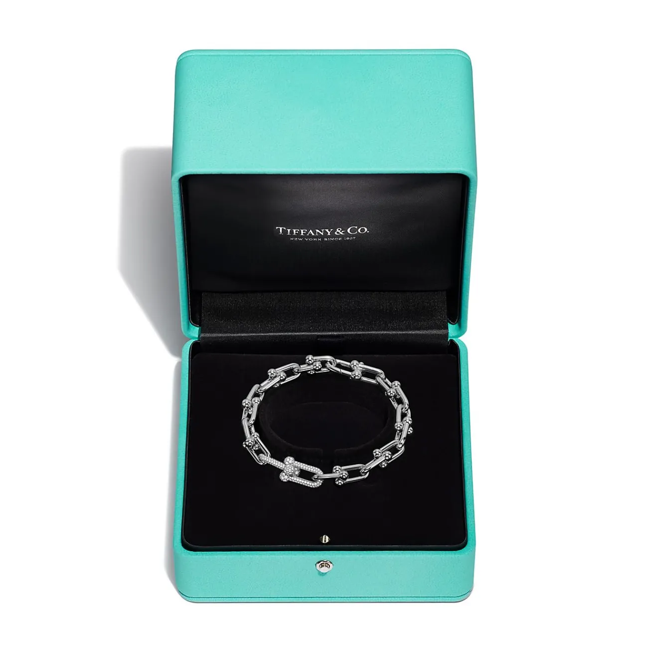 Tiffany & Co. Tiffany HardWear Medium Link Bracelet in White Gold with Diamonds | ^ Bracelets|New Jewelry