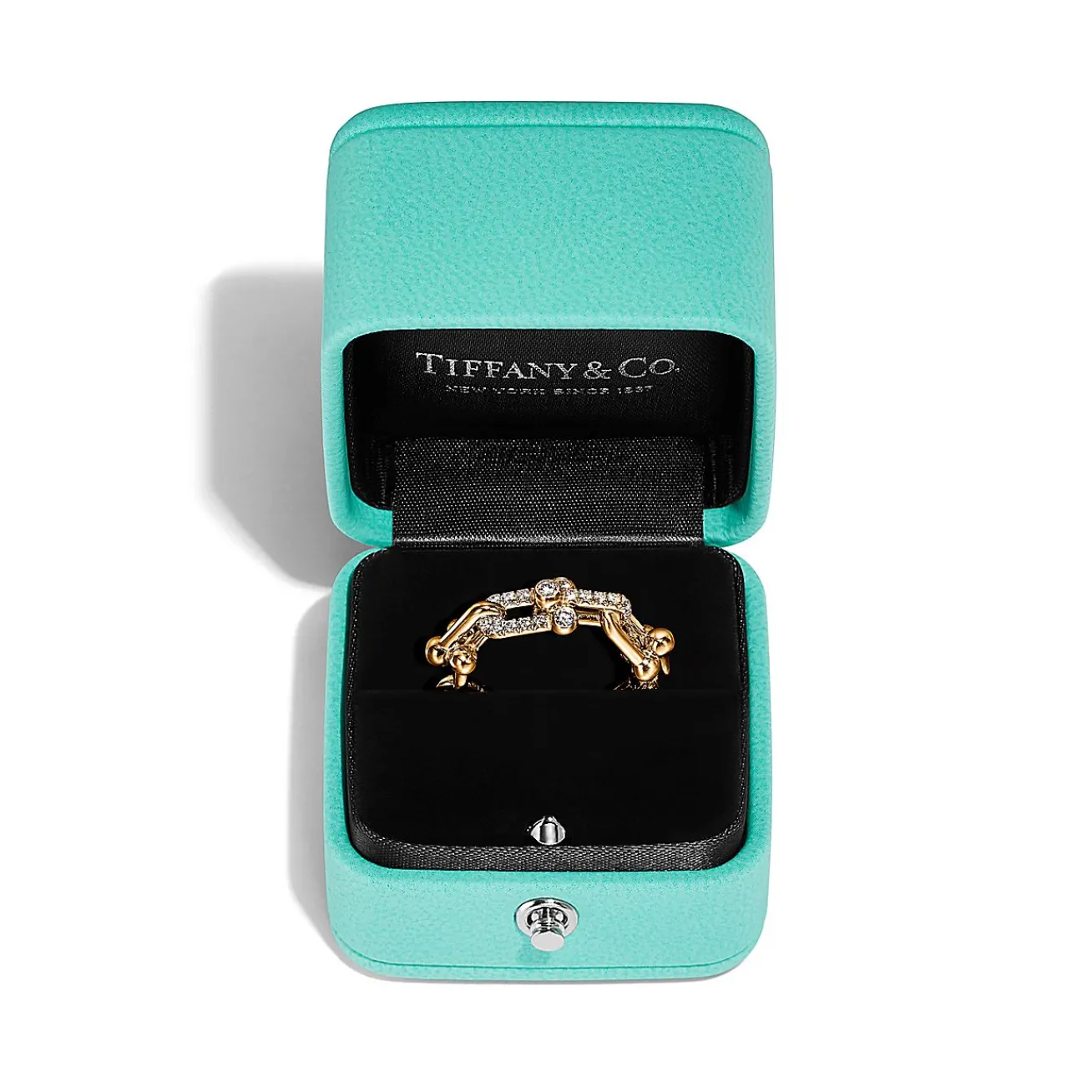 Tiffany & Co. Tiffany HardWear Small Link Ring in Yellow Gold with Diamonds | ^ Rings|New Jewelry