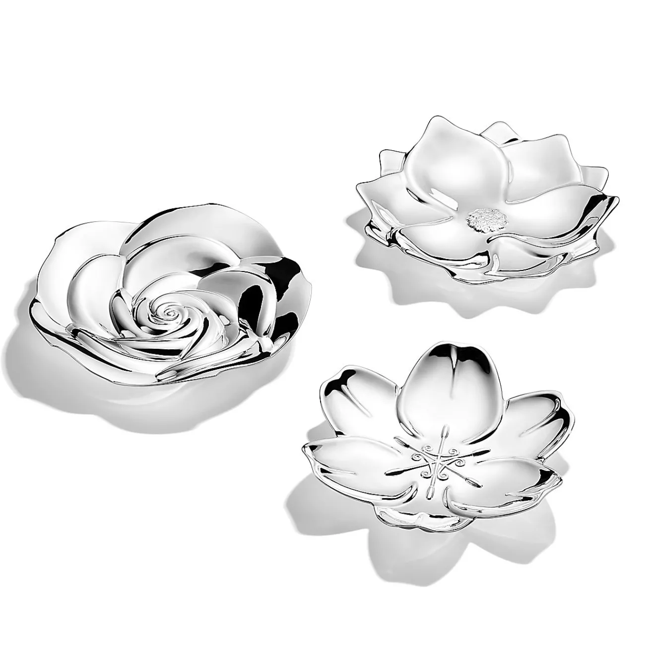 Tiffany & Co. Tiffany Home Essentials Magnolia Vide Poche in Sterling Silver | ^ Decor