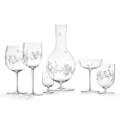 Tiffany & Co. Tiffany Jardin Red Wine Glass in Hand-etched Glass | ^ The Couple|Wedding Gifts
