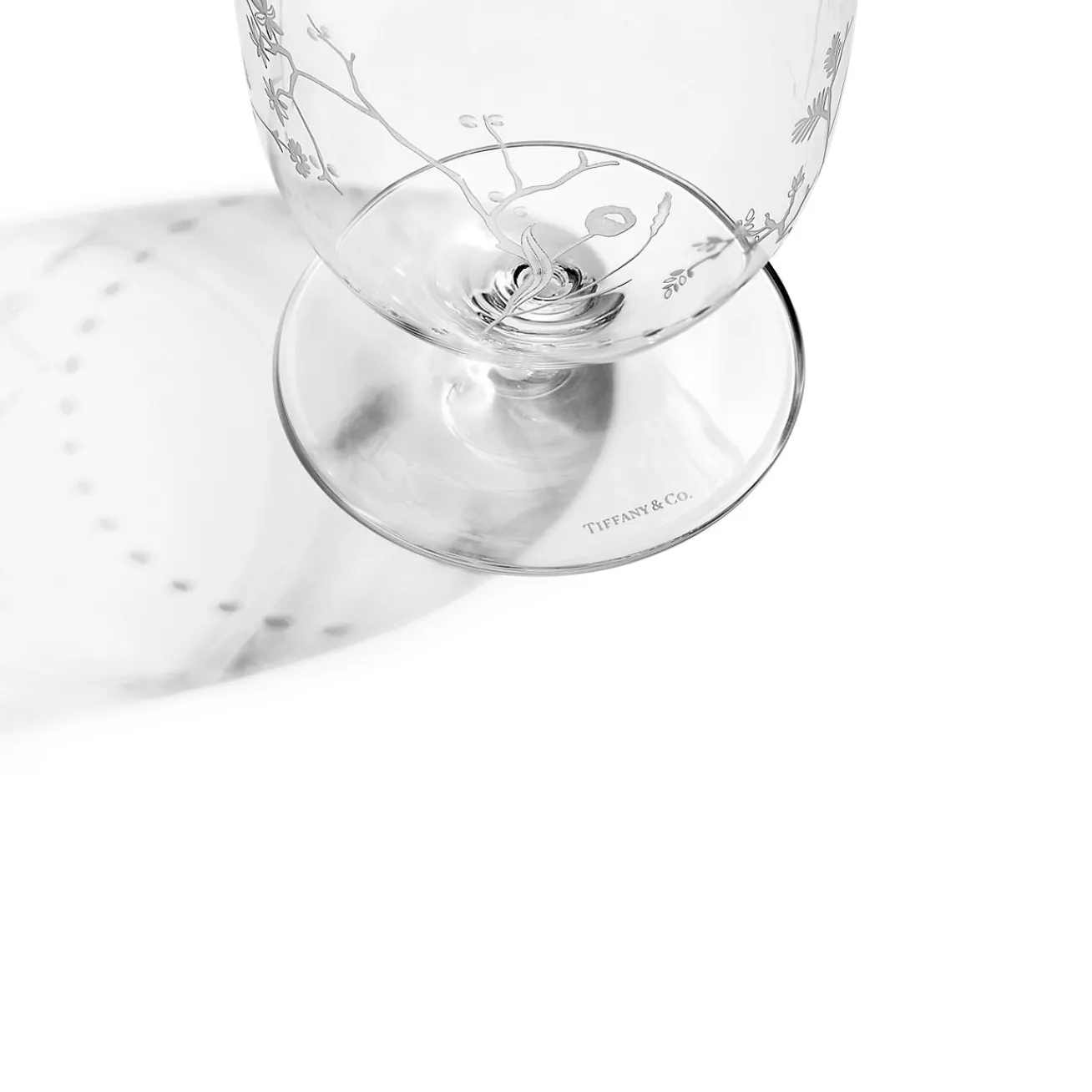 Tiffany & Co. Tiffany Jardin Water Glass in Hand-etched Glass | ^ The Home|Housewarming Gifts
