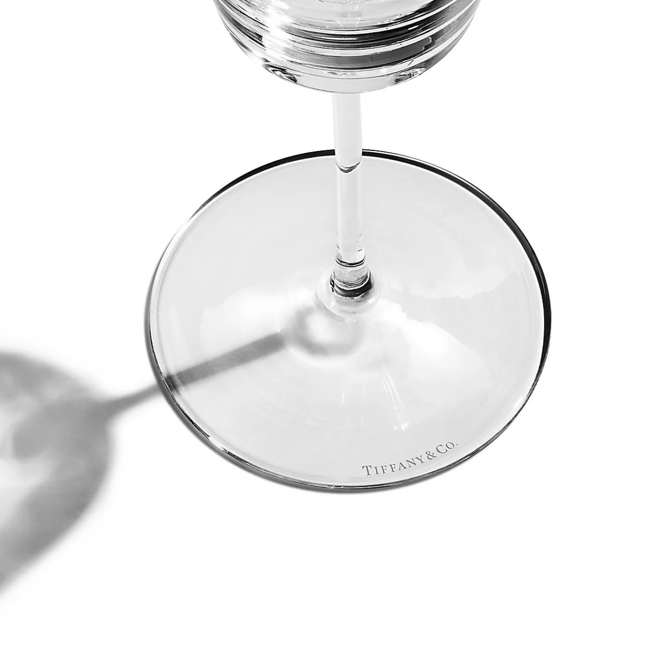 Tiffany & Co. Tiffany Moderne Bordeaux Wine Glass in Glass | ^ The Home|Housewarming Gifts