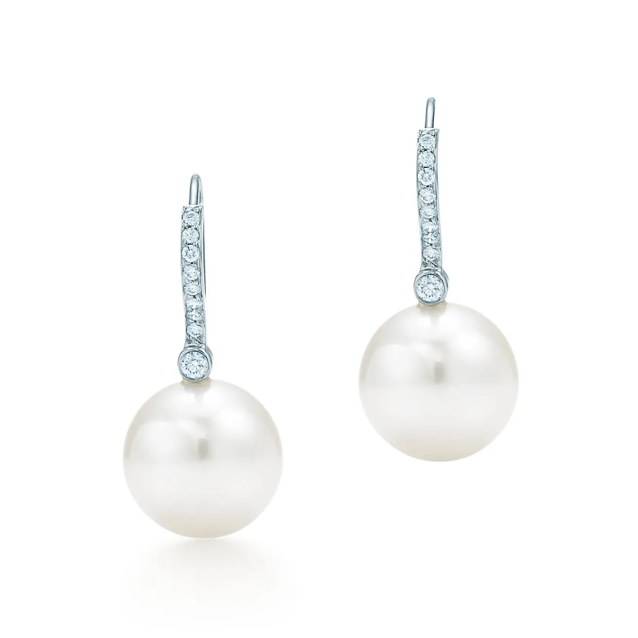 Tiffany & Co. Tiffany South Sea Noble earrings in platinum with cultured pearls and diamonds. | ^ Earrings|Platinum Jewelry
