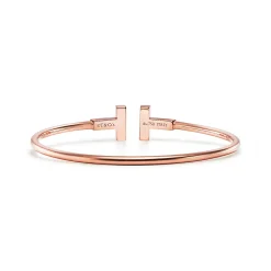 Tiffany & Co. Tiffany T black onyx wire bracelet in 18k rose gold, medium. | ^ Bracelets|Men's Jewelry