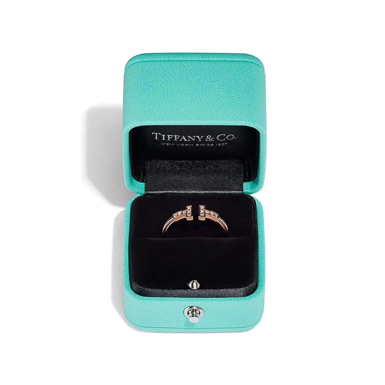 Tiffany & Co. Tiffany T diamond wire ring in 18k rose gold. | ^ Rings|Men's Jewelry
