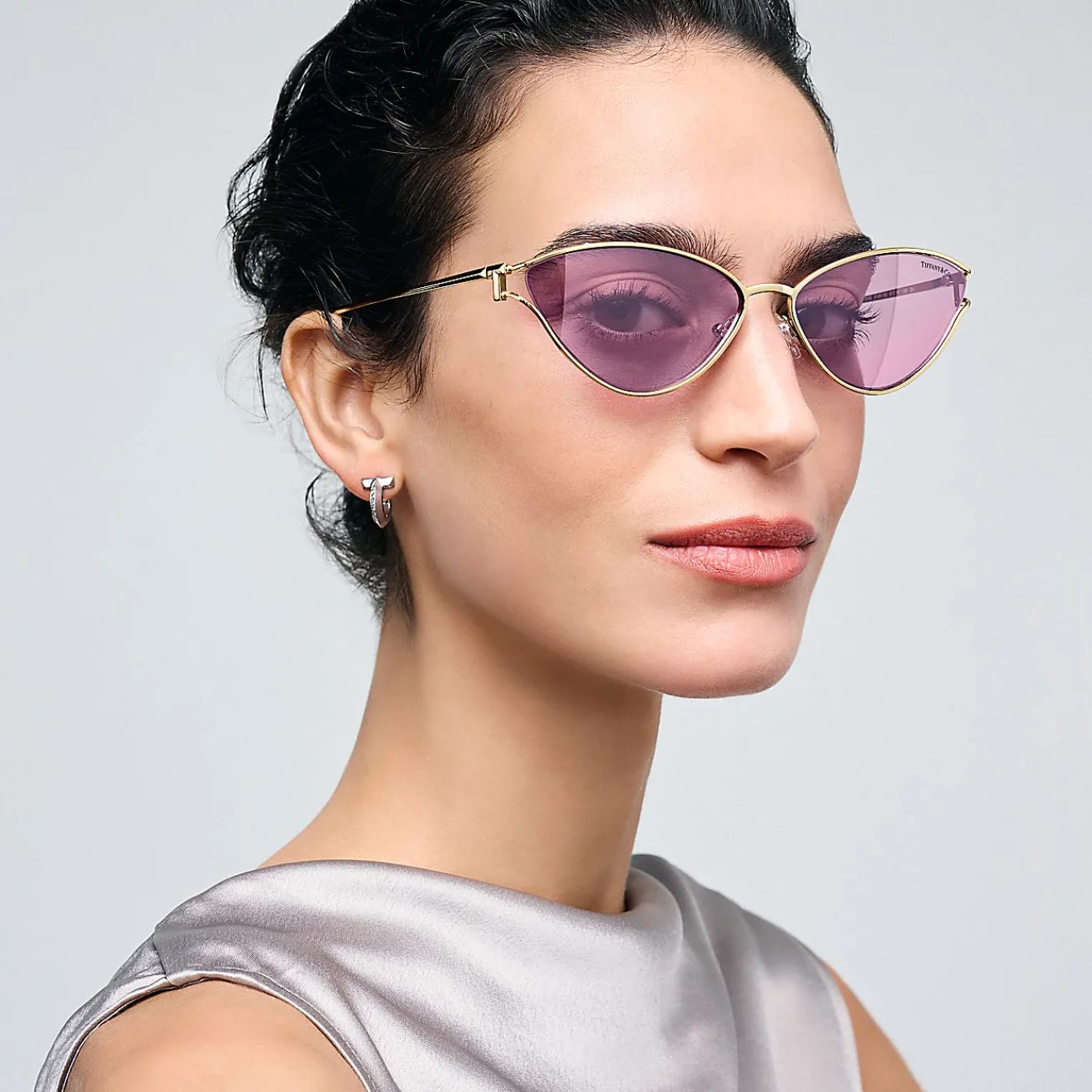 Tiffany & Co. Tiffany T Sunglasses in Pale Gold-colored Metal with Violet Mirrored Lenses | ^Women Tiffany T|Sunglasses