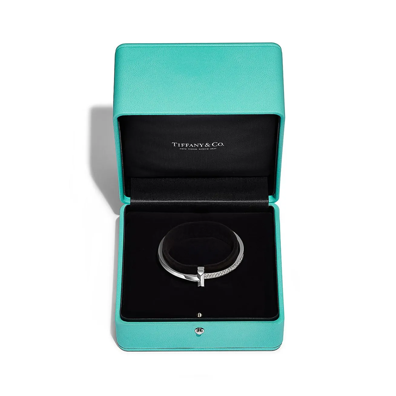 Tiffany & Co. Tiffany T T1 wide diamond hinged bangle in 18k white gold, medium. | ^ Bracelets|Men's Jewelry