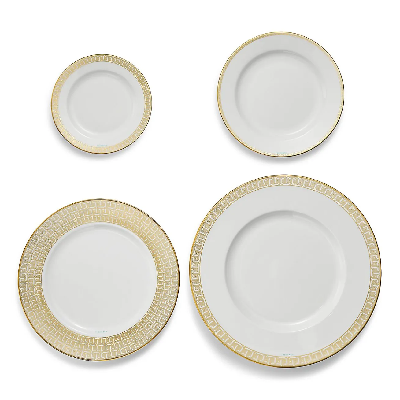 Tiffany & Co. Tiffany T True Charger with a Hand-painted Gold Rim | ^ Tableware