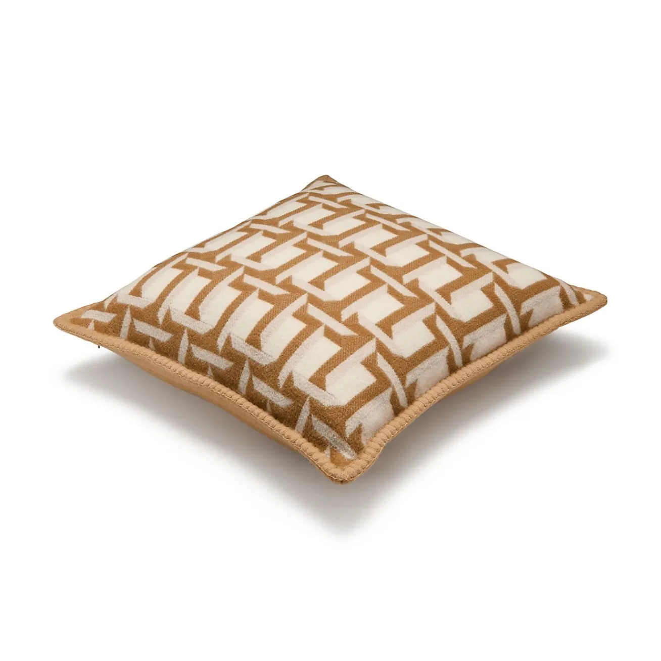 Tiffany & Co. Tiffany T True Cushion | ^ The Couple|Wedding Gifts