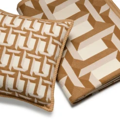 Tiffany & Co. Tiffany T True Cushion | ^ The Couple|Wedding Gifts