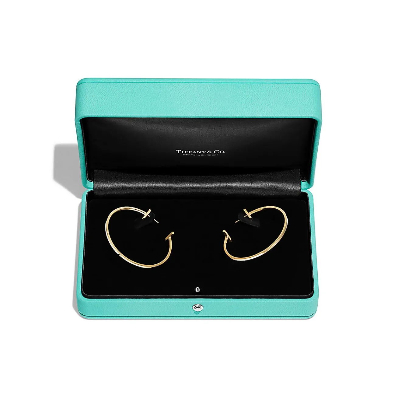 Tiffany & Co. Tiffany T wire hoop earrings in 18k gold, extra large. | ^ Hoop Earrings|Gold Jewelry