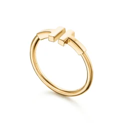Tiffany & Co. Tiffany T wire ring in 18k gold. | ^ Rings|Men's Jewelry