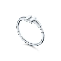 Tiffany & Co. Tiffany T wire ring in 18k white gold. | ^ Rings|Men's Jewelry