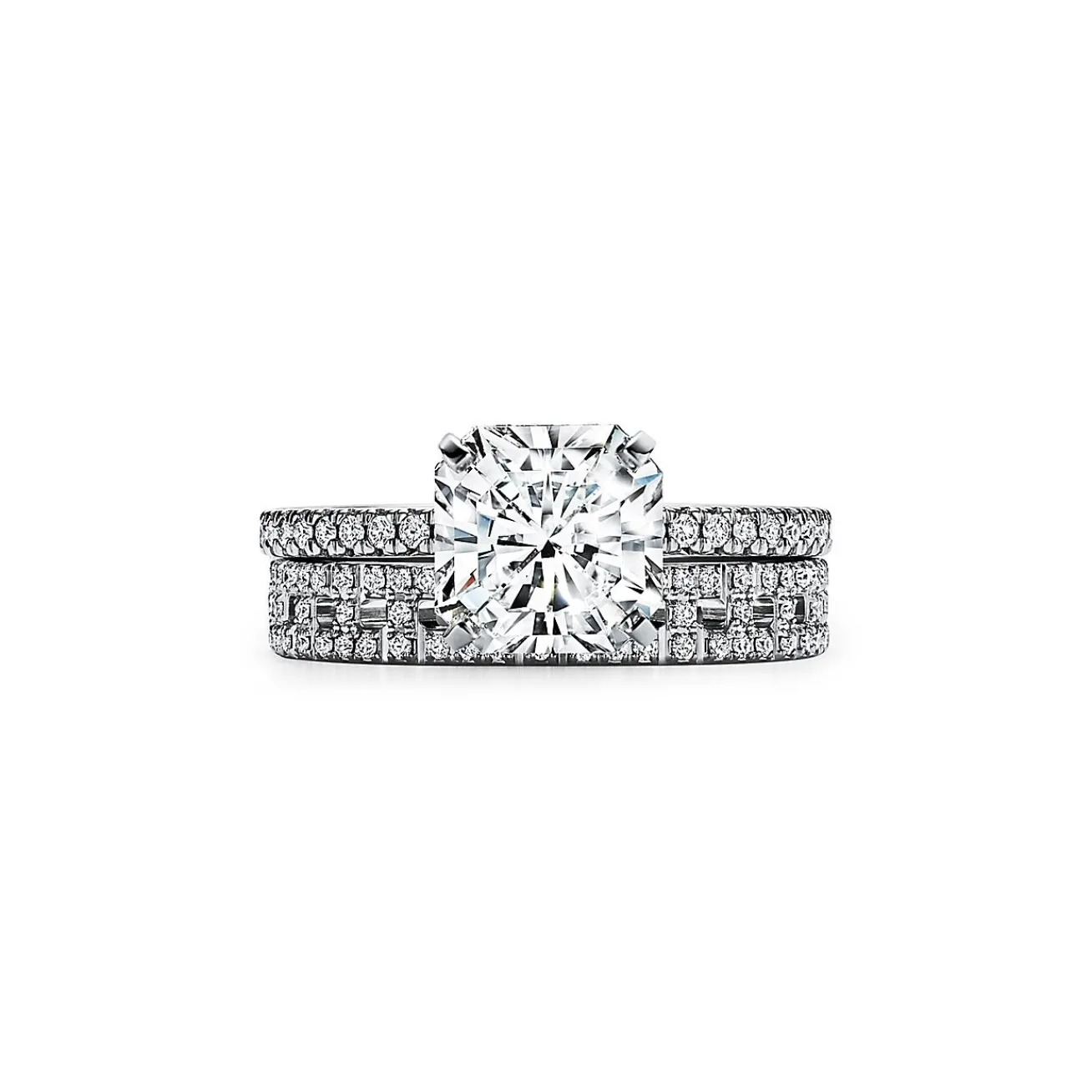 Tiffany & Co. Tiffany True® engagement ring in platinum: an icon of modern love. | ^ Engagement Rings