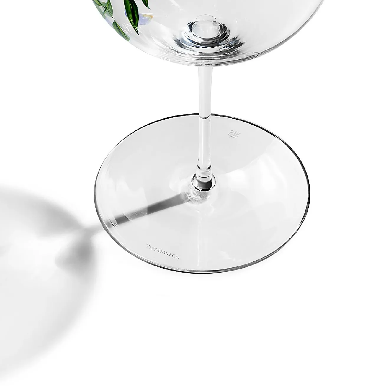 Tiffany & Co. Tiffany Wisteria Red Wine Glass in Glass | ^ The Home|Housewarming Gifts