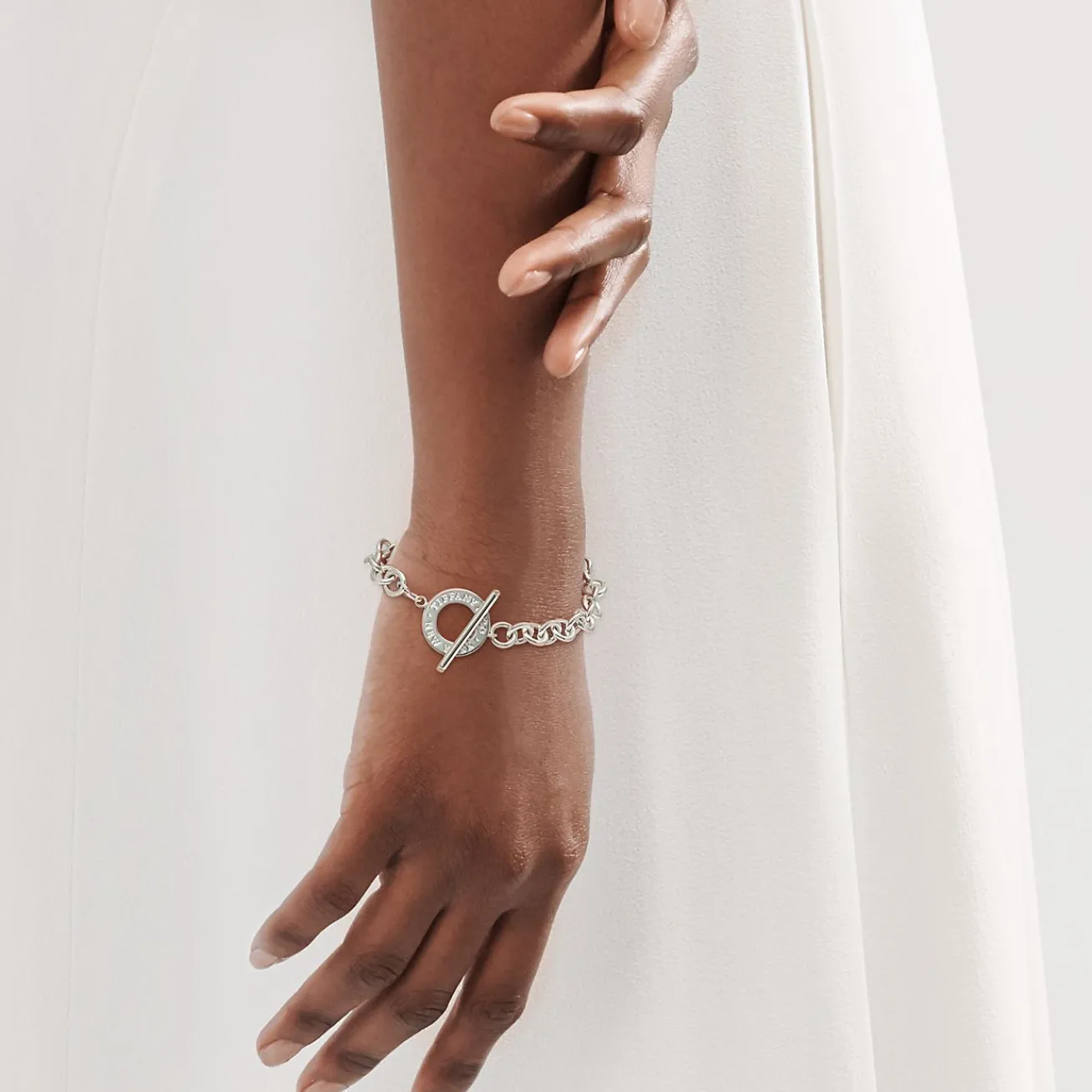 Tiffany & Co. Toggle bracelet in sterling silver. | ^ Bracelets|Sterling Silver Jewelry
